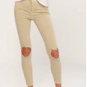 NWT $78 free people | Distressed | Khaki | Skinny Jeans